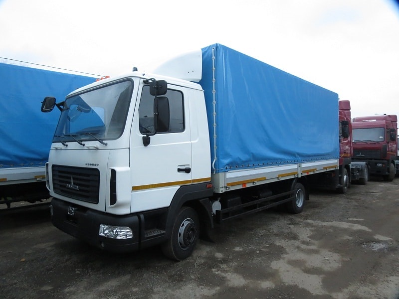 Бортовой грузовик МАЗ 437043-328 с тентом